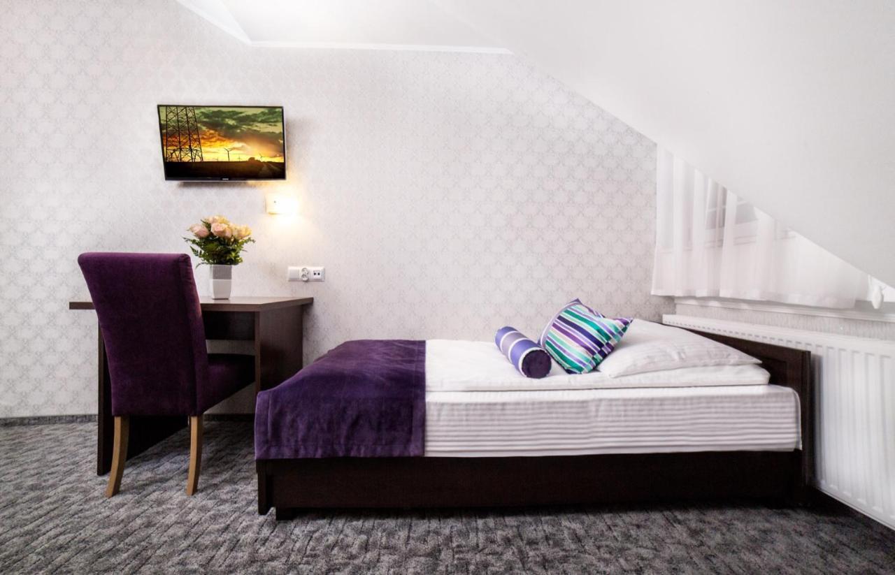 Dwor Olimp Otel Stalowa Wola Dış mekan fotoğraf