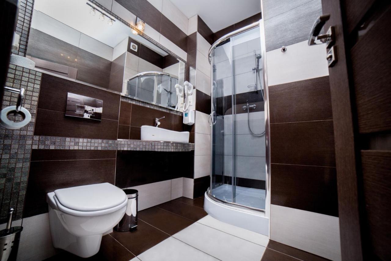 Dwor Olimp Otel Stalowa Wola Dış mekan fotoğraf